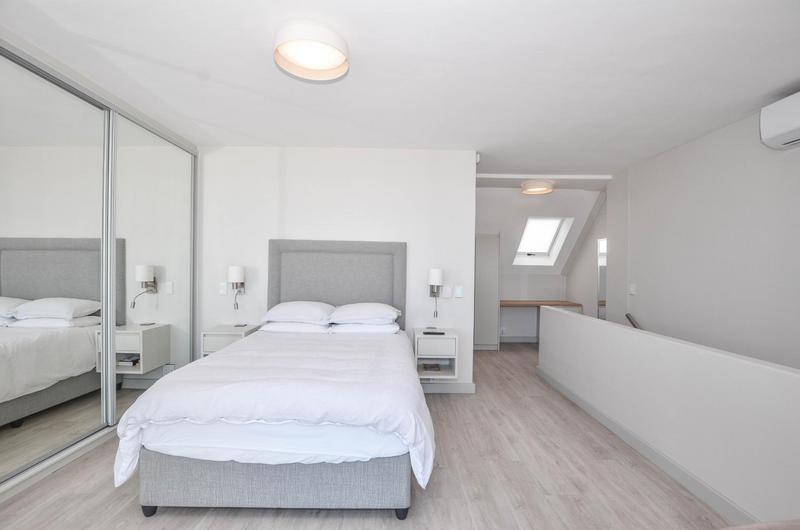 To Let 1 Bedroom Property for Rent in Dolphin Beach Western Cape